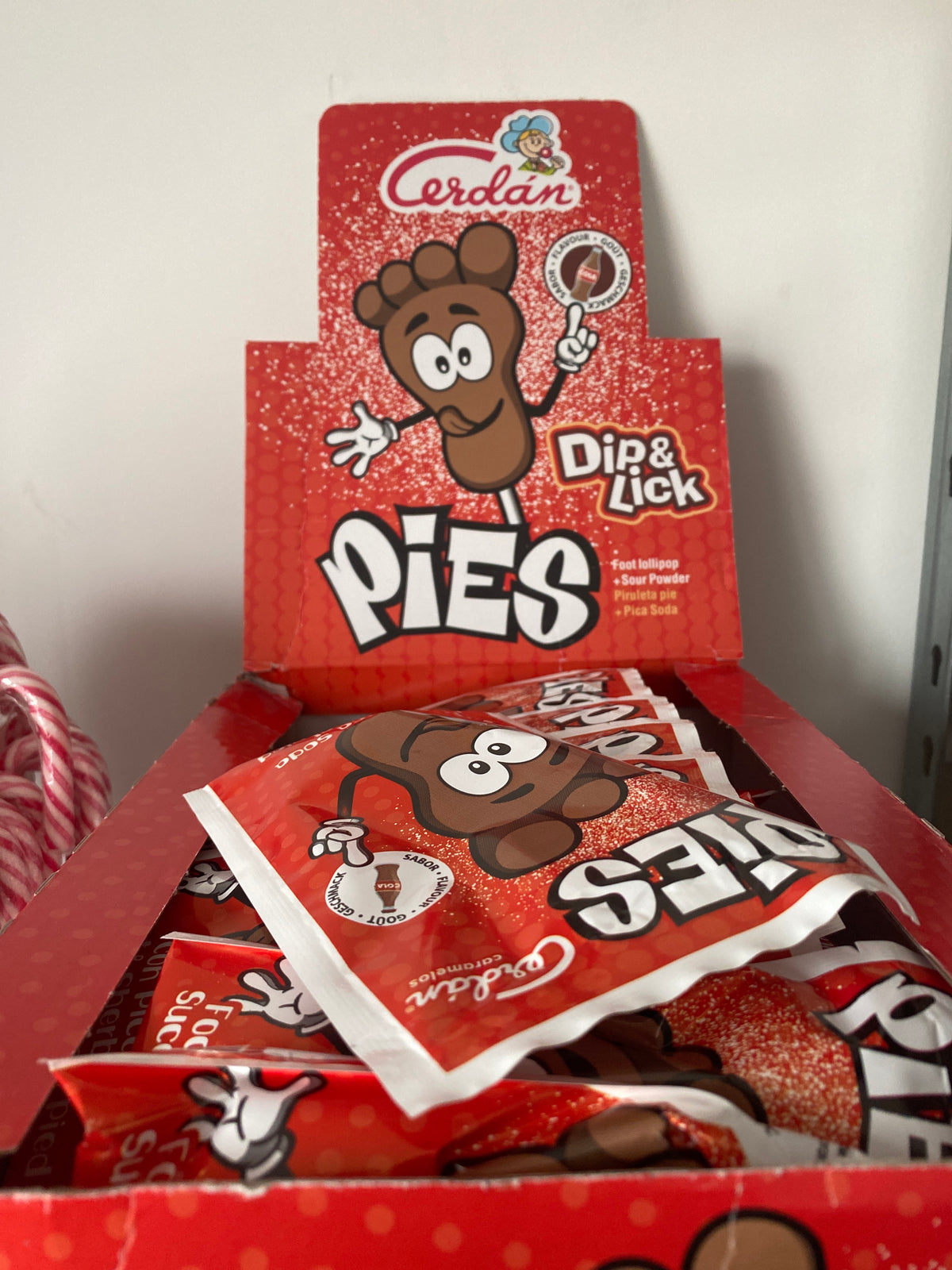 CERDAN SUCETTE PIED GOÛT COLA